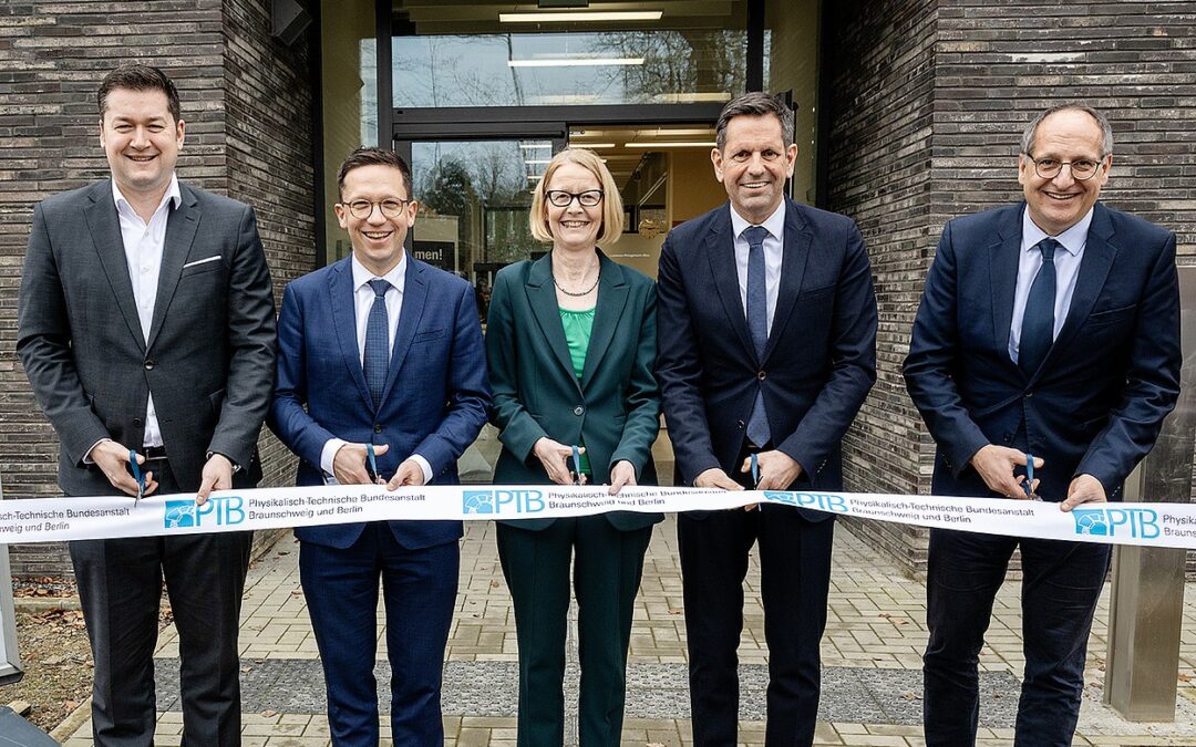 Feierliche Eröffnung des Lummer-Pringsheim-Baus in der Physikalisch-Technischen Bundesanstalt in Braunschweig