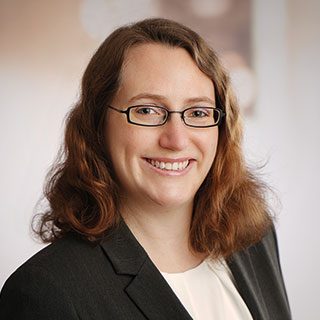 Dr. Larissa Braun
